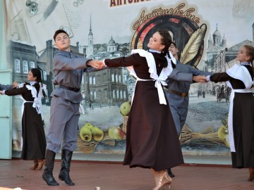 Фестиваль «Антоновские яблоки»