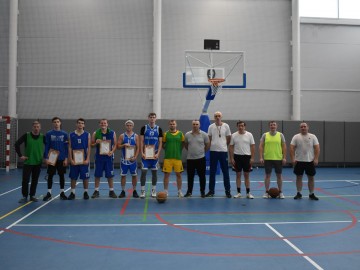 Зимний турнир по баскетболу