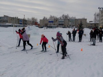 Спортивный праздник «Новогодние гонки»