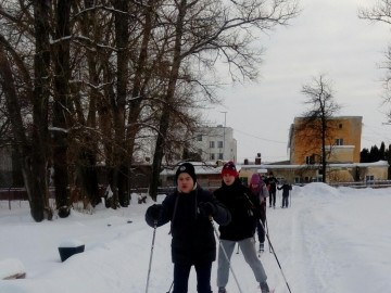 Спортивный праздник «Новогодние гонки»