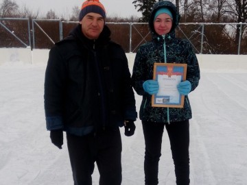 Спортивный праздник «Новогодние гонки»