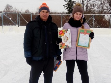 Спортивный праздник «Новогодние гонки»