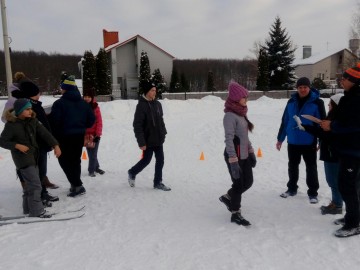 Спортивный праздник «Новогодние гонки»