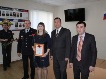 Поздравление с Международным женским днём в ОМВД России по г. Ельцу