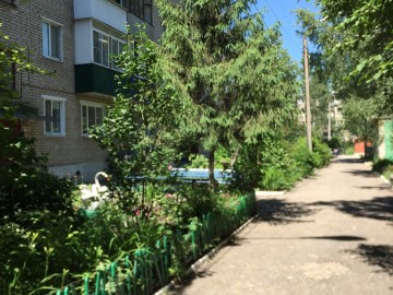 Почему в микрорайоне Новые Дома разбитые дороги и тротуары?!