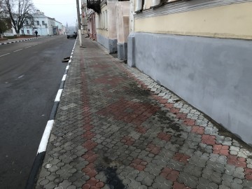 Печальное состояние центра города отражается на его жителях