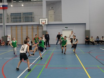 Турнир по баскетболу среди подростковых команд