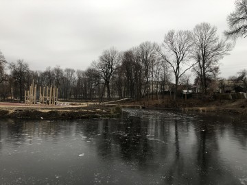 В Петровском парке вовсю кипит работа по благоустройству!