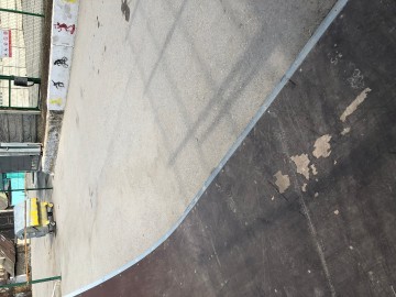 Спортивная площадка для экстремальных видов спорта не дожила даже до весны...