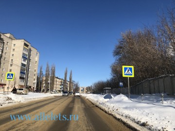 Неубранный снег на улицах Ельца 20 февраля 2021 г.