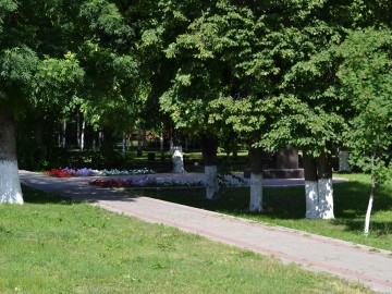 Сквер Комсомольцев Сквер Комсомольцев