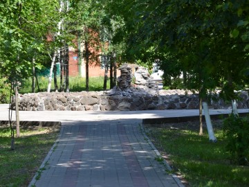 Сквер Комсомольцев Сквер Комсомольцев