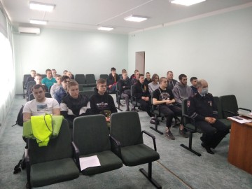 Мероприятие ГИБДД совместно с «Елецким лицеем сферы бытовых услуг» и представителями МБУ «ЕТРК»