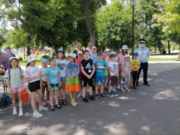 Занятие по предупреждению ДТП с участием несовершеннолетних в лагере МАОУ ДО «Детско-юношеский центр им. Б.Г. Лесюка»