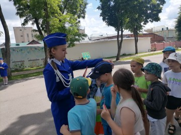 Занятие по предупреждению ДТП с участием несовершеннолетних в лагере МАОУ ДО «Детско-юношеский центр им. Б.Г. Лесюка»