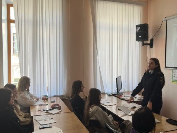 ГИБДД в образовательных учреждениях с предупреждениями о ДТП с участием мототехники и велосипедов, СИМ