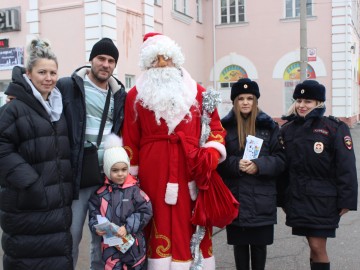 Всероссийская акция профилактической направленности «Полицейский Дед Мороз»