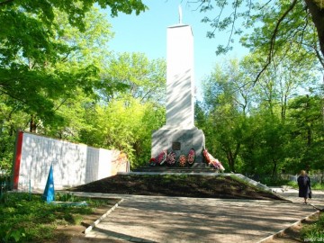 Мемориал братского захоронения на старом городском кладбище