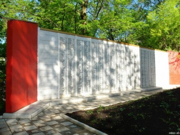 Мемориал братского захоронения на старом городском кладбище