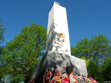 Мемориал братского захоронения на старом городском кладбище