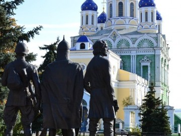 Памятный знак в честь 850-летия города