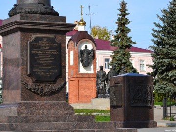 Памятный знак в честь 850-летия города