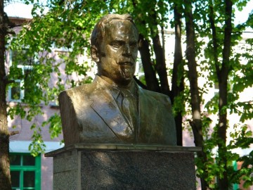 Бюст Н.А. Семашко