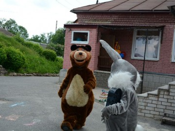 Праздничная программа «Да здравствует детство!»