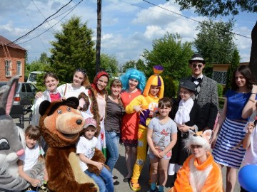 Праздничная программа «Да здравствует детство!»