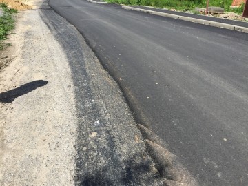 Дорога у Знаменского женского монастыря