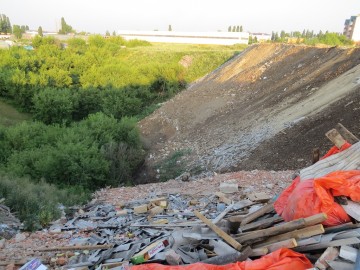 Несанкционированная свалка в Ельце