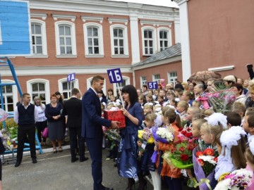 Торжественная линейка в школе №1