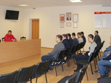 Акция «Студенческий десант» в ОМВД России по городу Ельцу