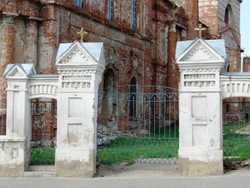 Успенский храм Успенский храм