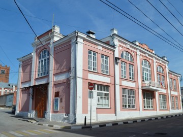 Дом школьников (ул Мира, 109)